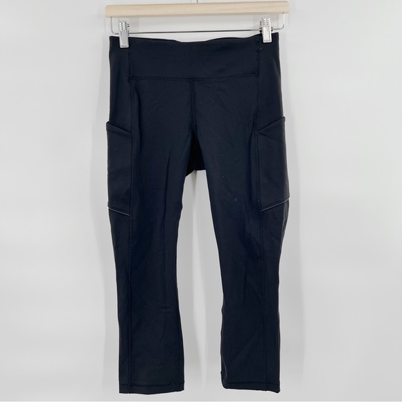Lululemon Speed Up Crop Black Size 6 - Picture 7 of 11